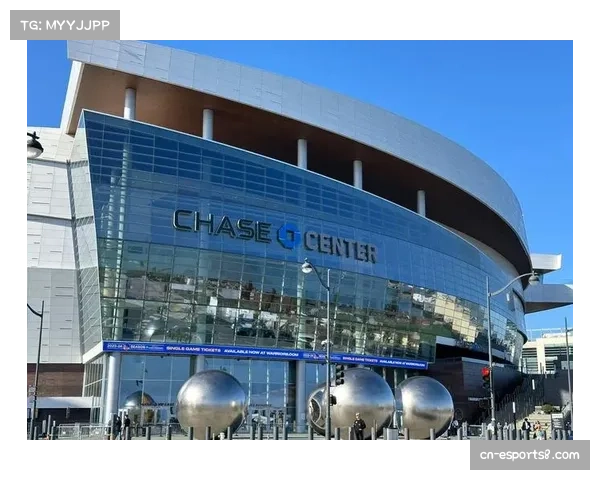 实时数据:勇士主场大通中心启用新一代AI即时战术解读系统,直播画面可显示胜率波动曲线